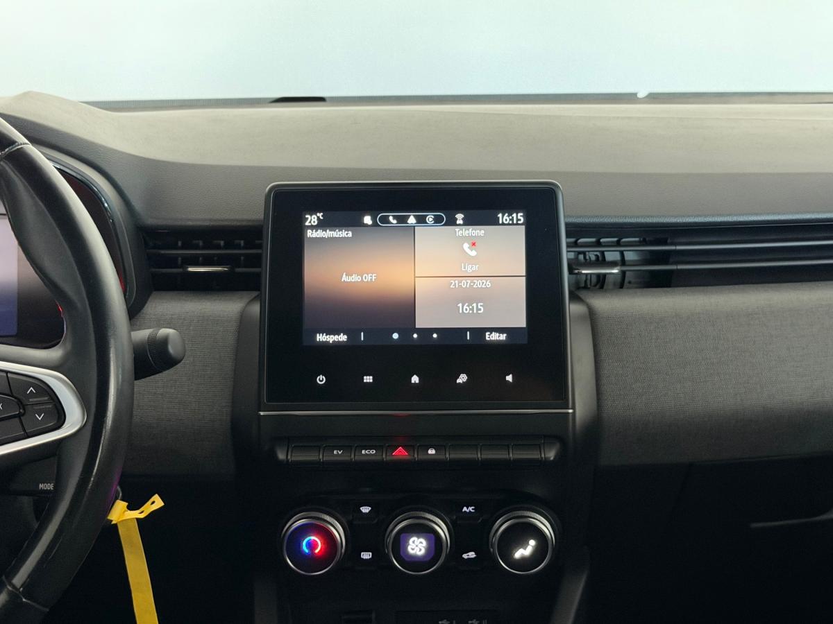 renault-clio-2024-hibrido-a-gasolina-1598cc