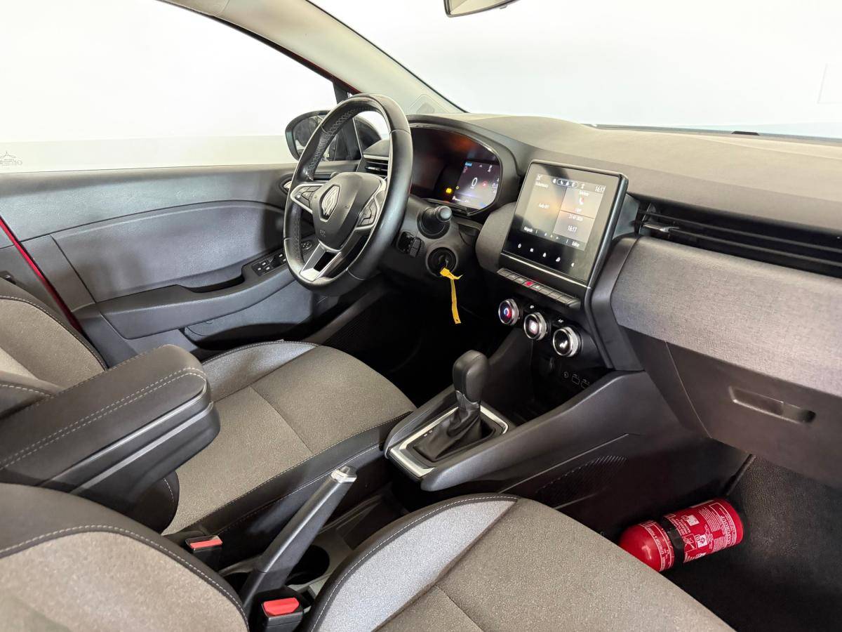 renault-clio-2024-hibrido-a-gasolina-1598cc