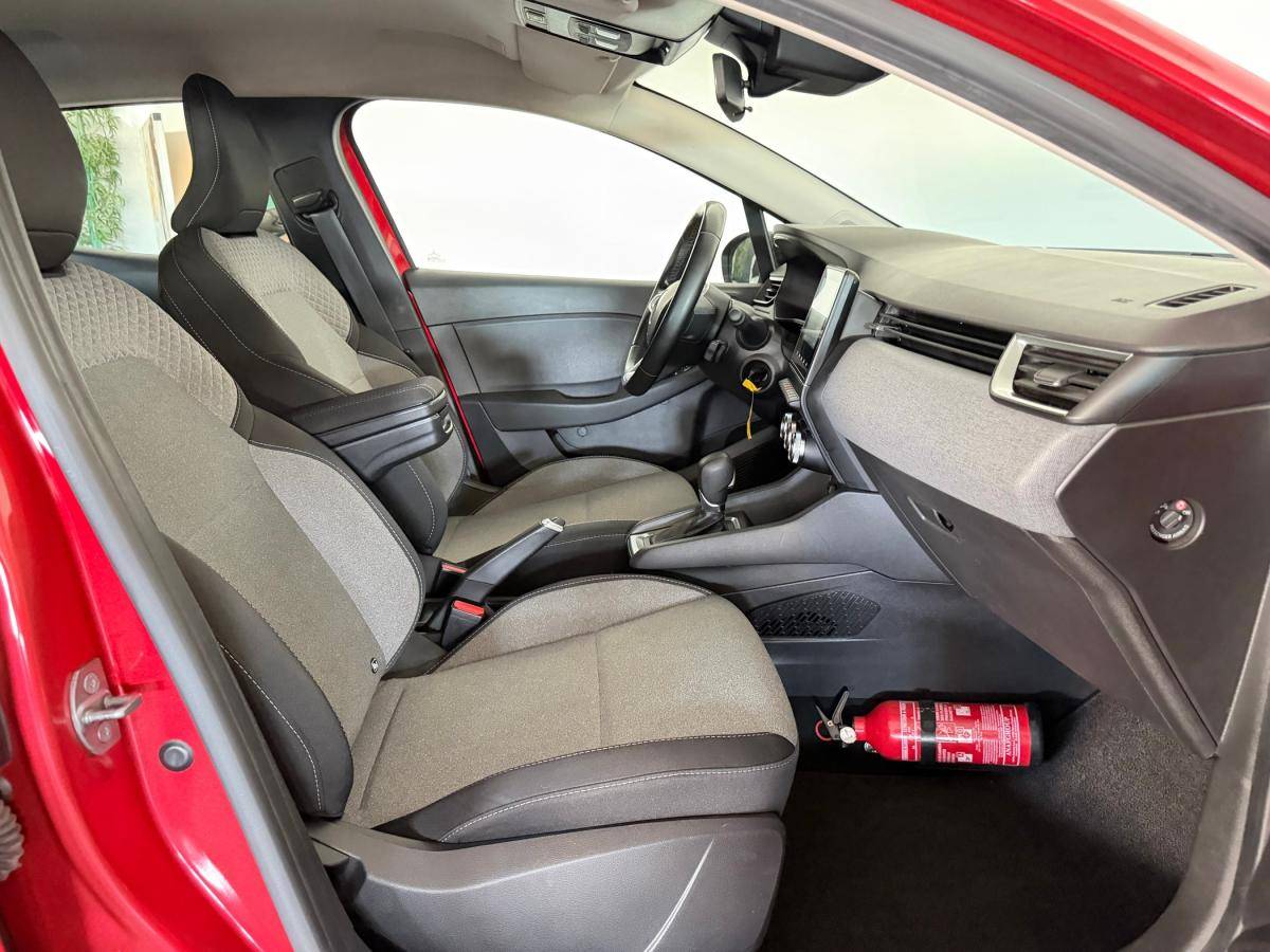 renault-clio-2024-hibrido-a-gasolina-1598cc