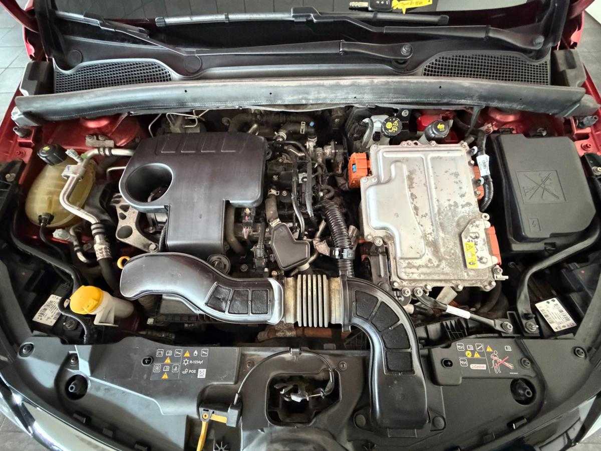 renault-clio-2024-hibrido-a-gasolina-1598cc