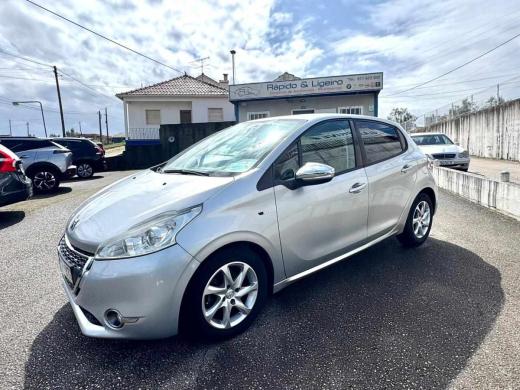 peugeot-208-1-4-hdi-2014-diesel-1398cc