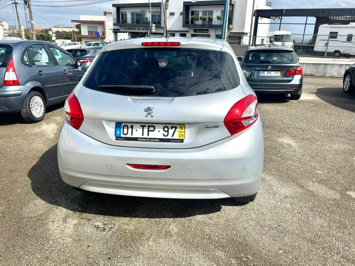 peugeot-208-1-4-hdi-2014-diesel-1398cc