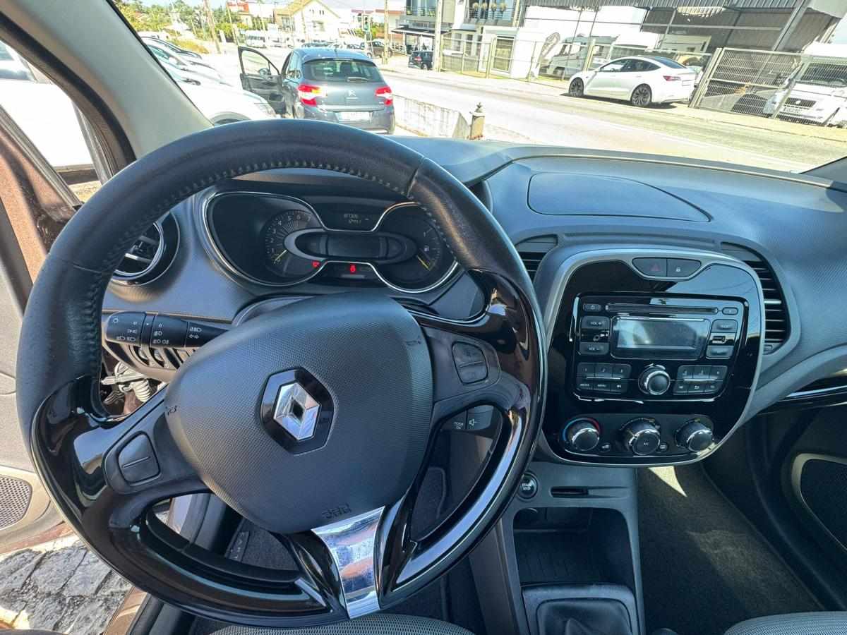 renault-captur-0-9-tce-2015-gasolina-898cc