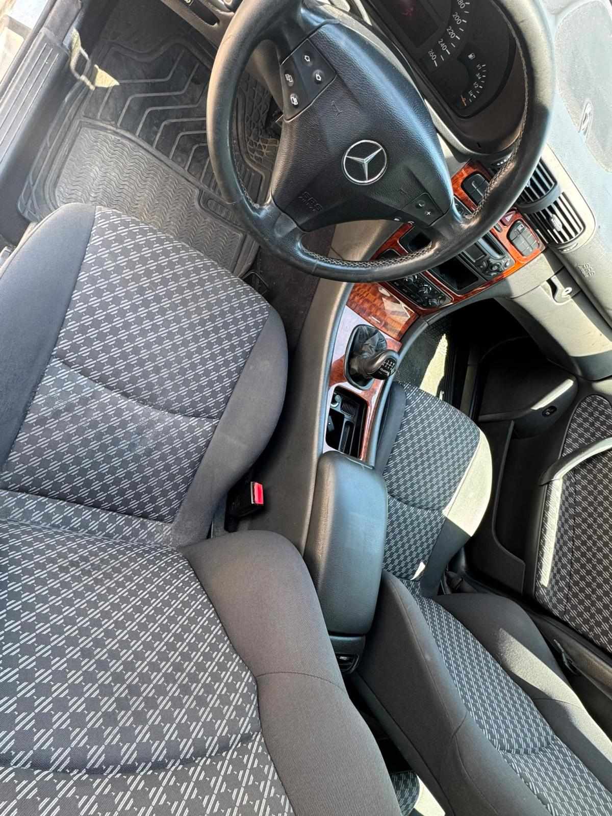mercedes-benz-classe-c-c-220-cdi-2004-diesel-2148cc