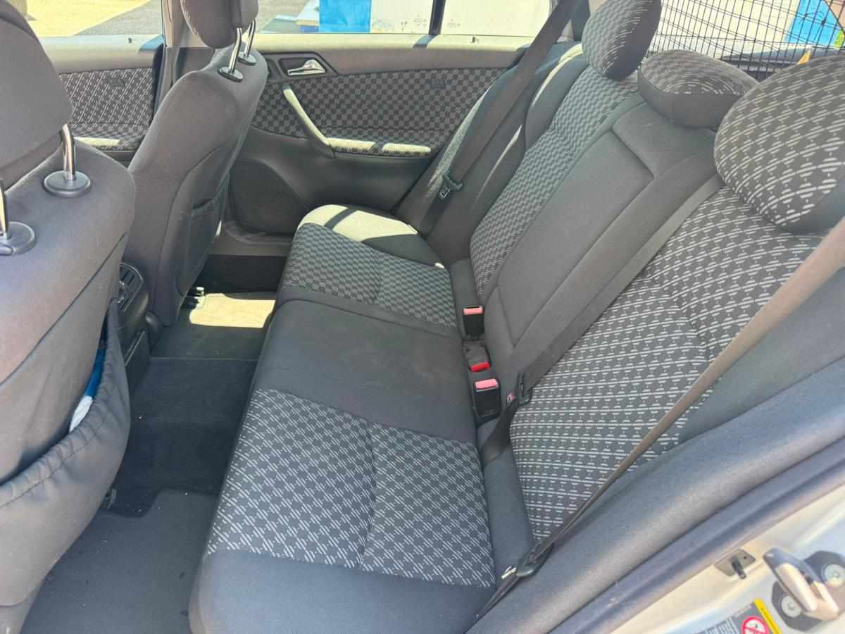 mercedes-benz-classe-c-c-220-cdi-2004-diesel-2148cc