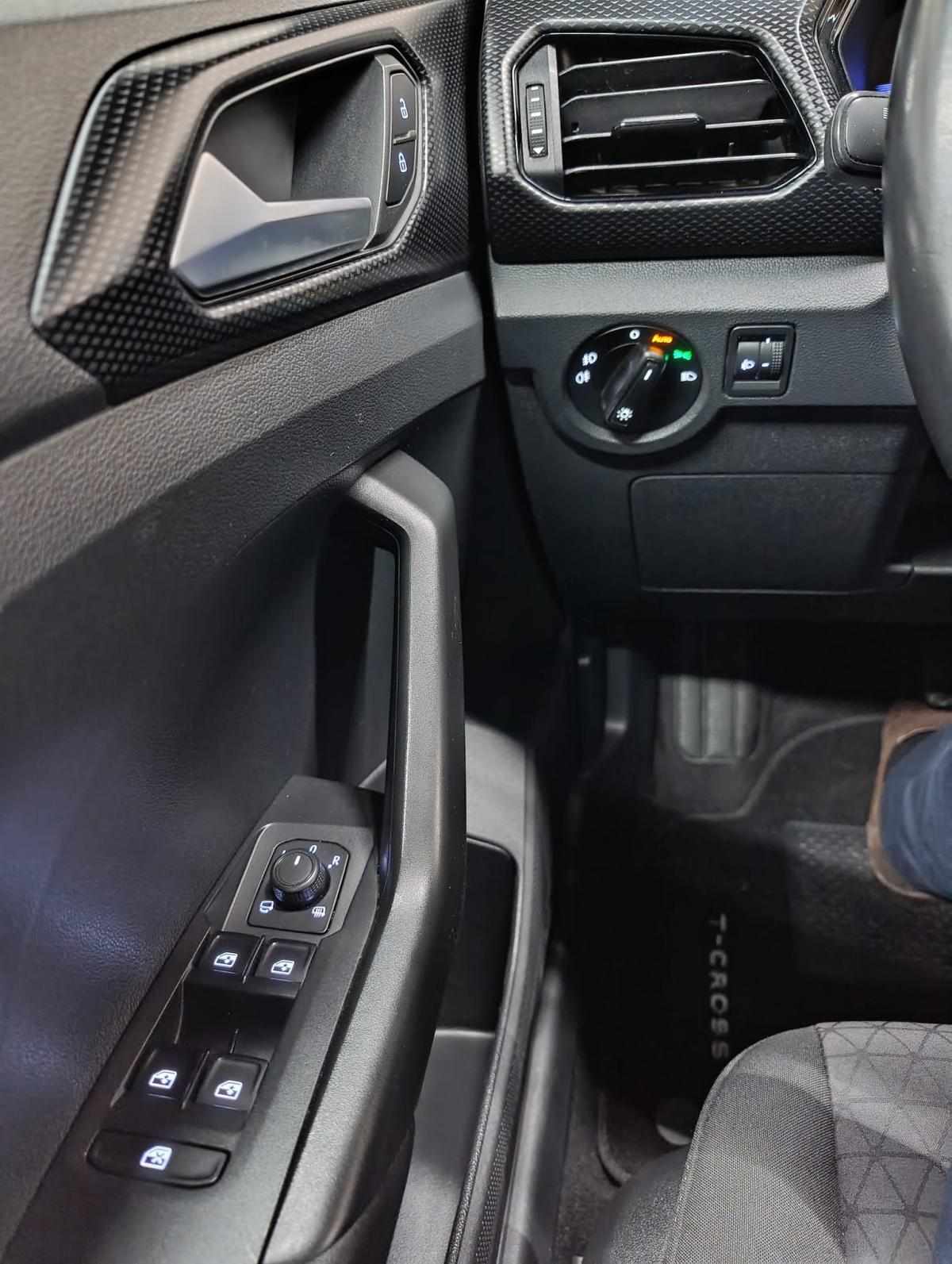 volkswagen-t-cross-2023-gasolina-999cc