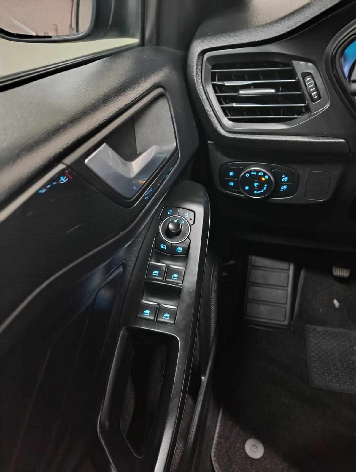 ford-focus-sw-2023-gasolina-999cc