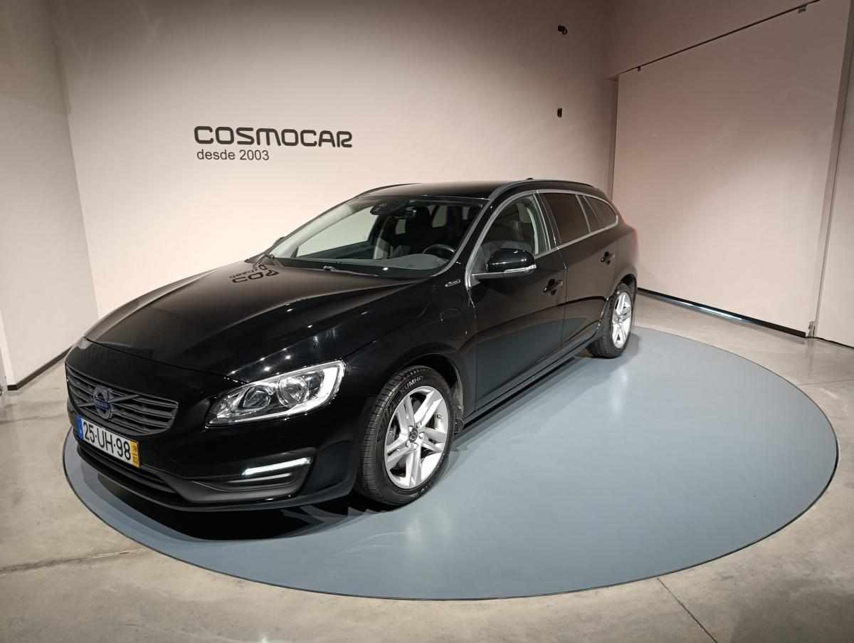 volvo-v60-2018-diesel-2400cc