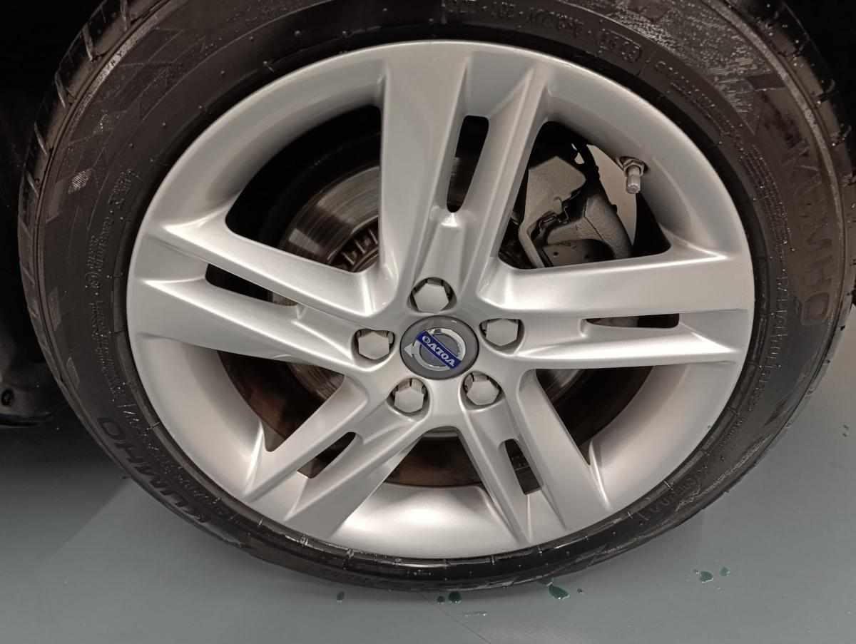 volvo-v60-2018-diesel-2400cc