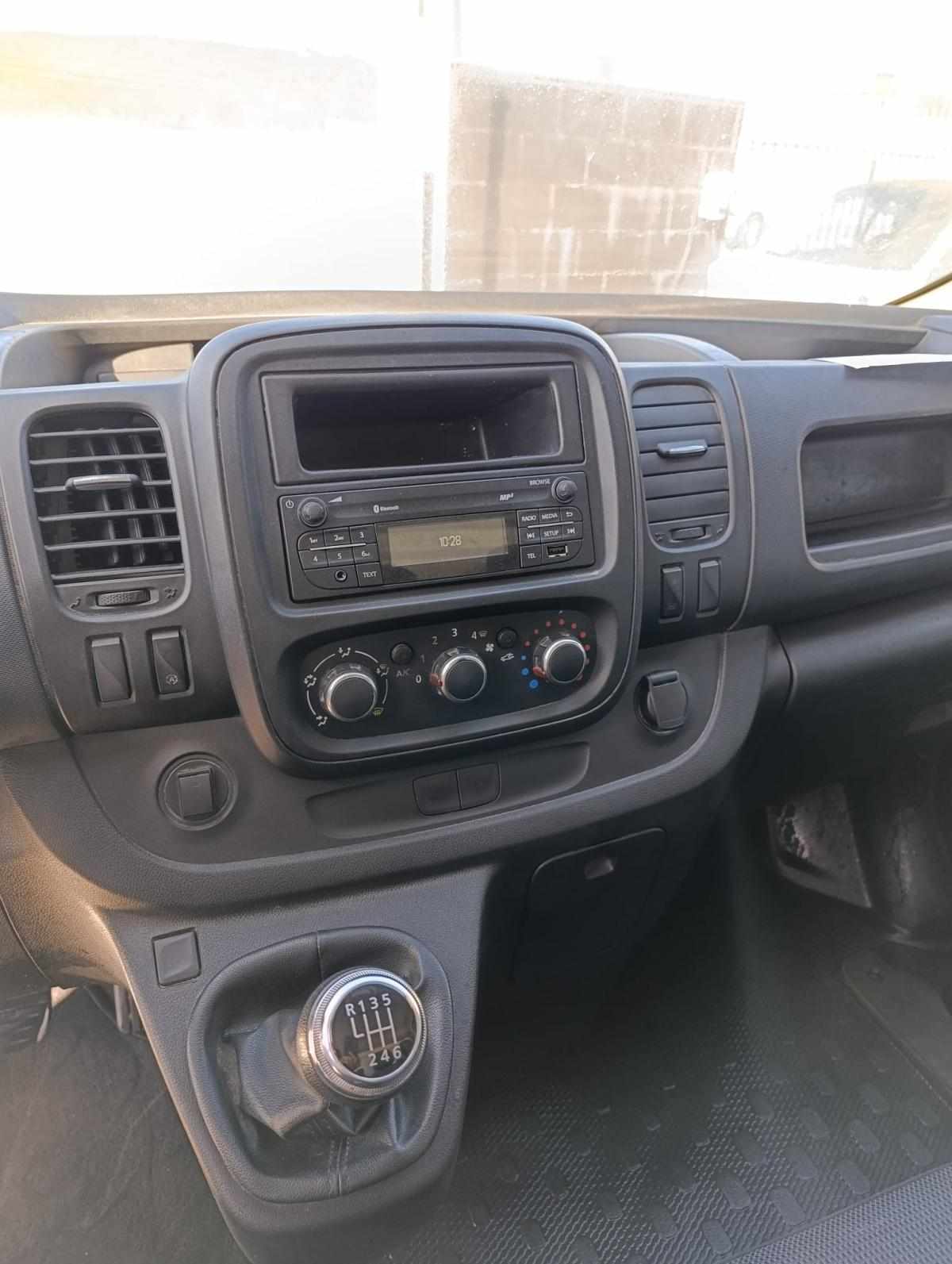 renault-trafic-2021-diesel-0cc