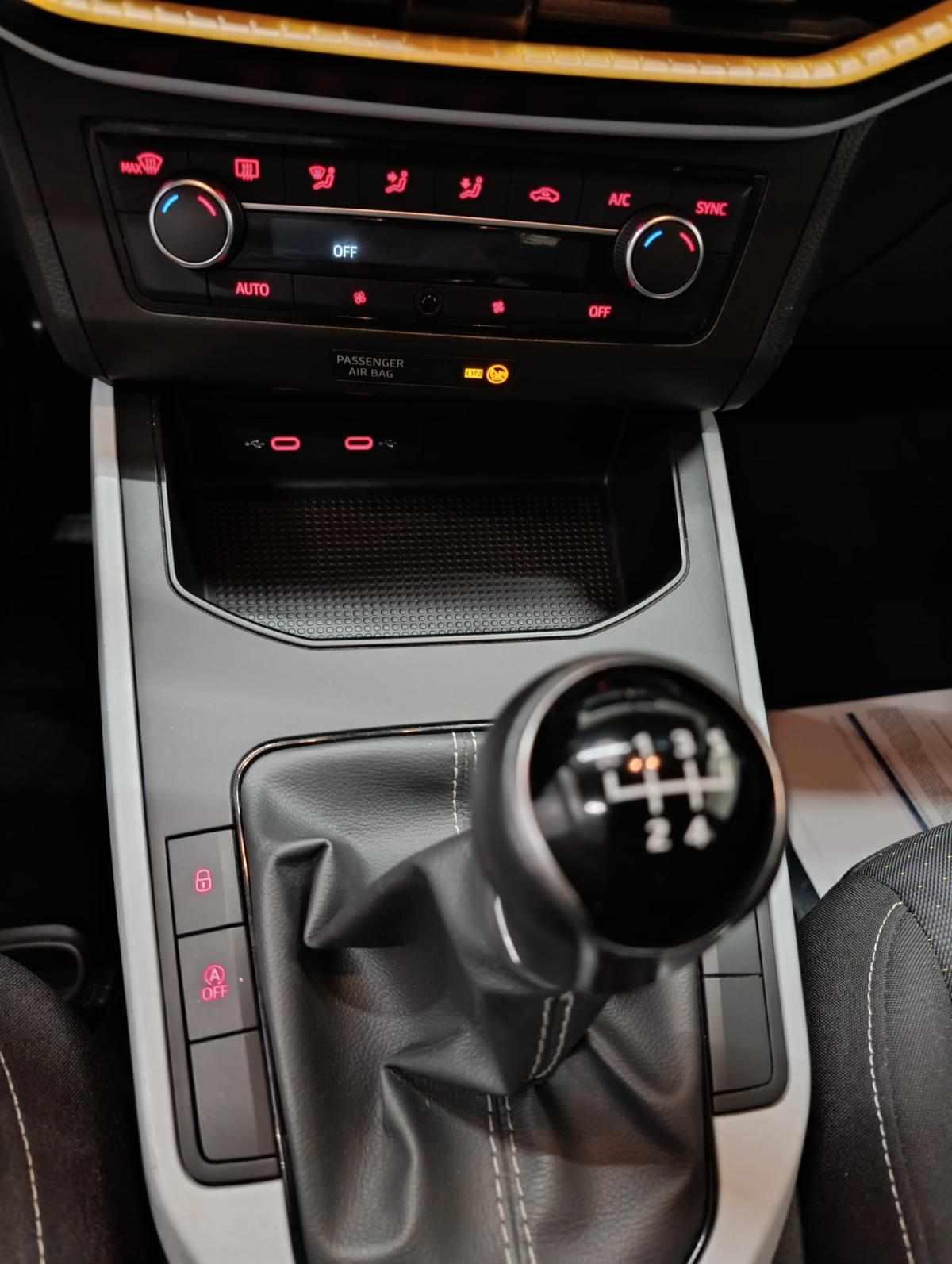 seat-arona-1-0-tsi-2023-gasolina-999cc
