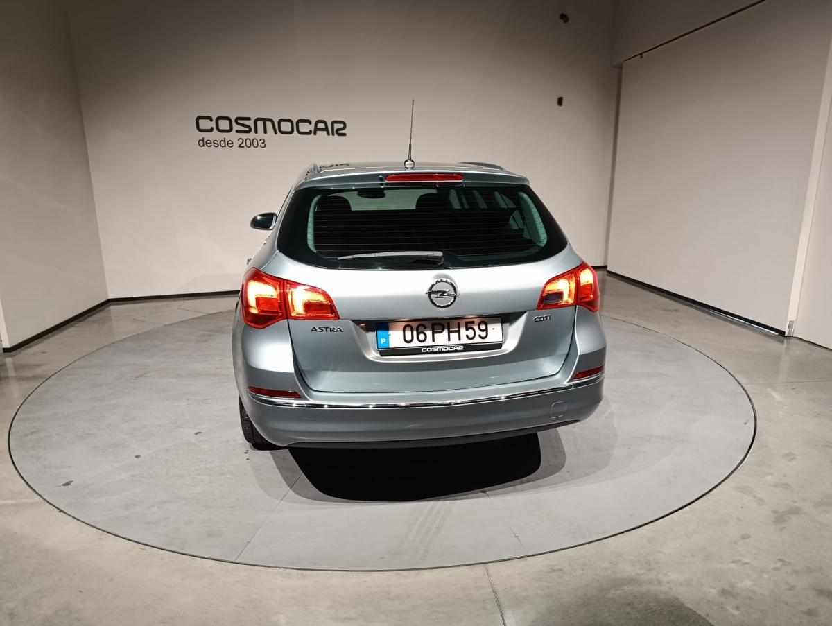 opel-astra-sport-tourer-2014-diesel-1598cc