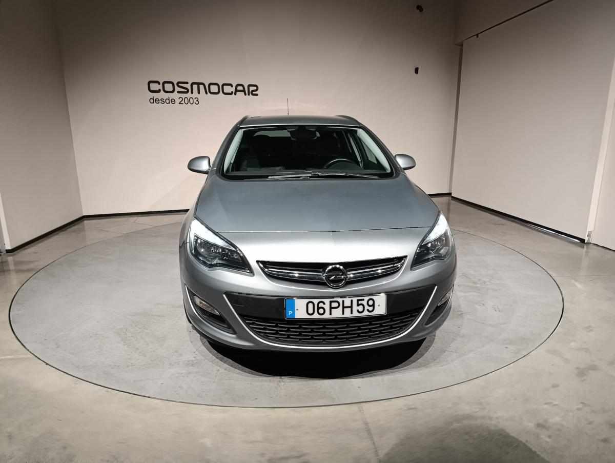 opel-astra-sport-tourer-2014-diesel-1598cc