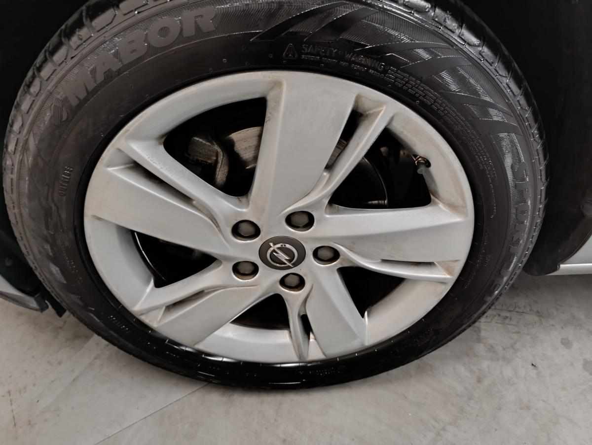 opel-astra-sport-tourer-2014-diesel-1598cc