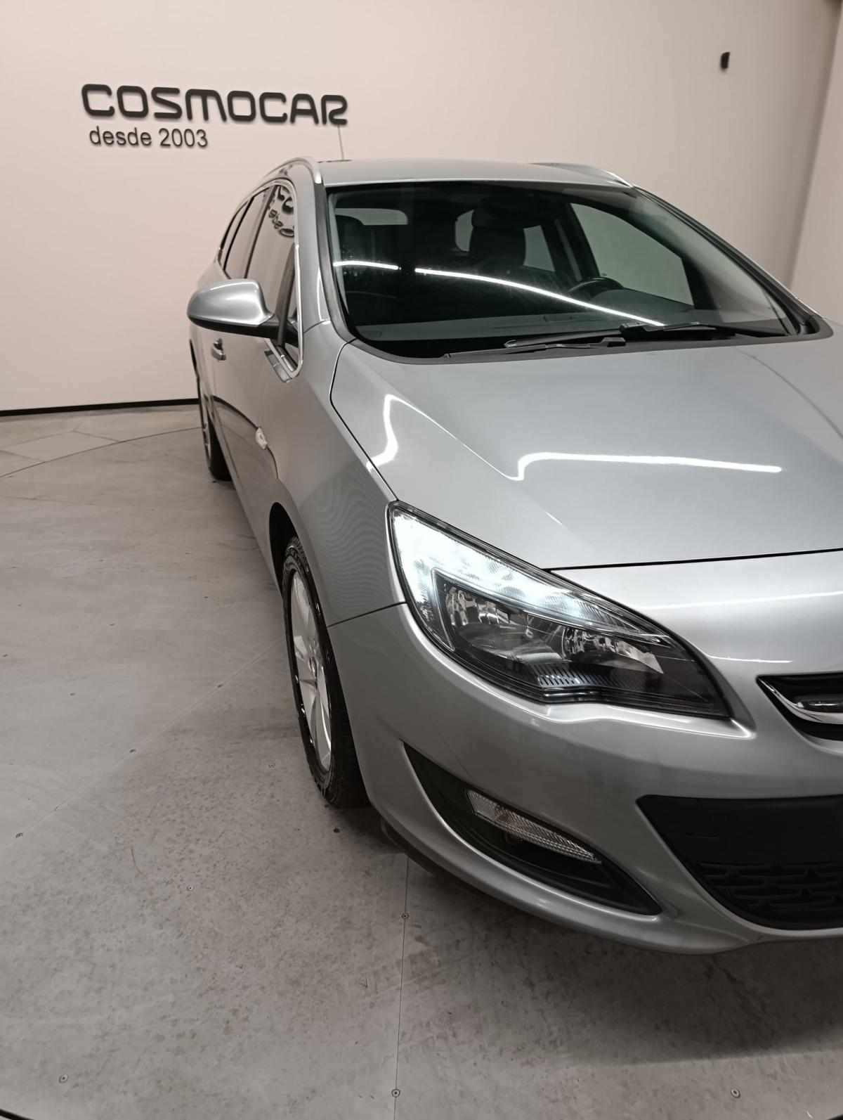 opel-astra-sport-tourer-2014-diesel-1598cc