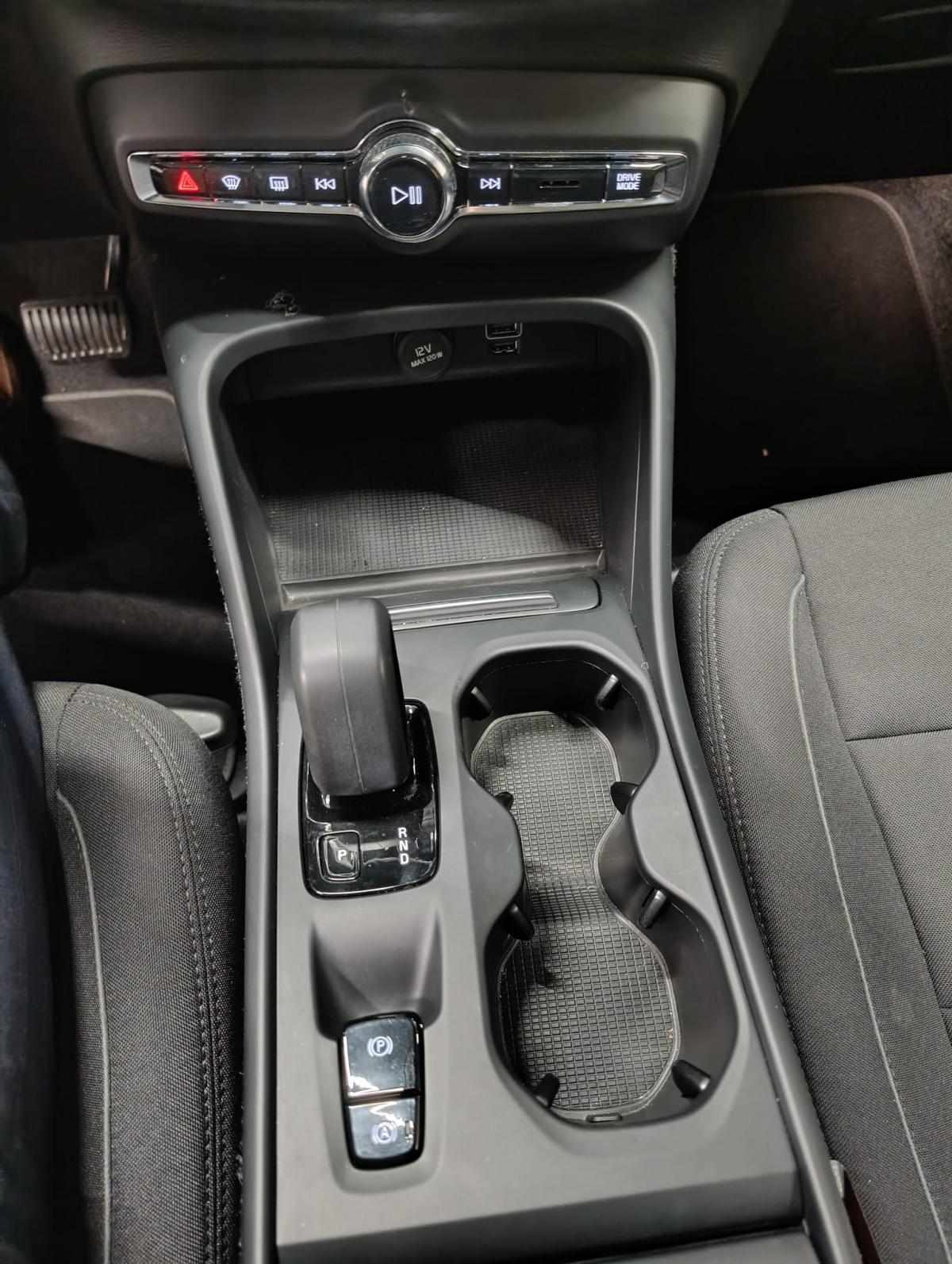volvo-xc40-2022-gasolina-0cc