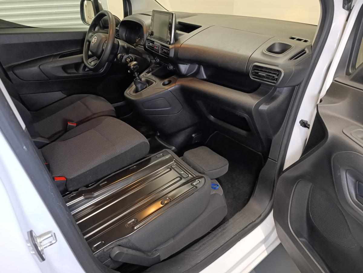 fiat-doblo-2023-diesel-1499cc