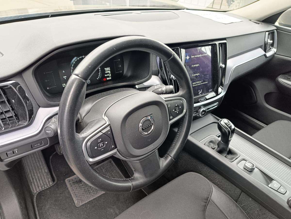 volvo-v60-2018-diesel-1969cc