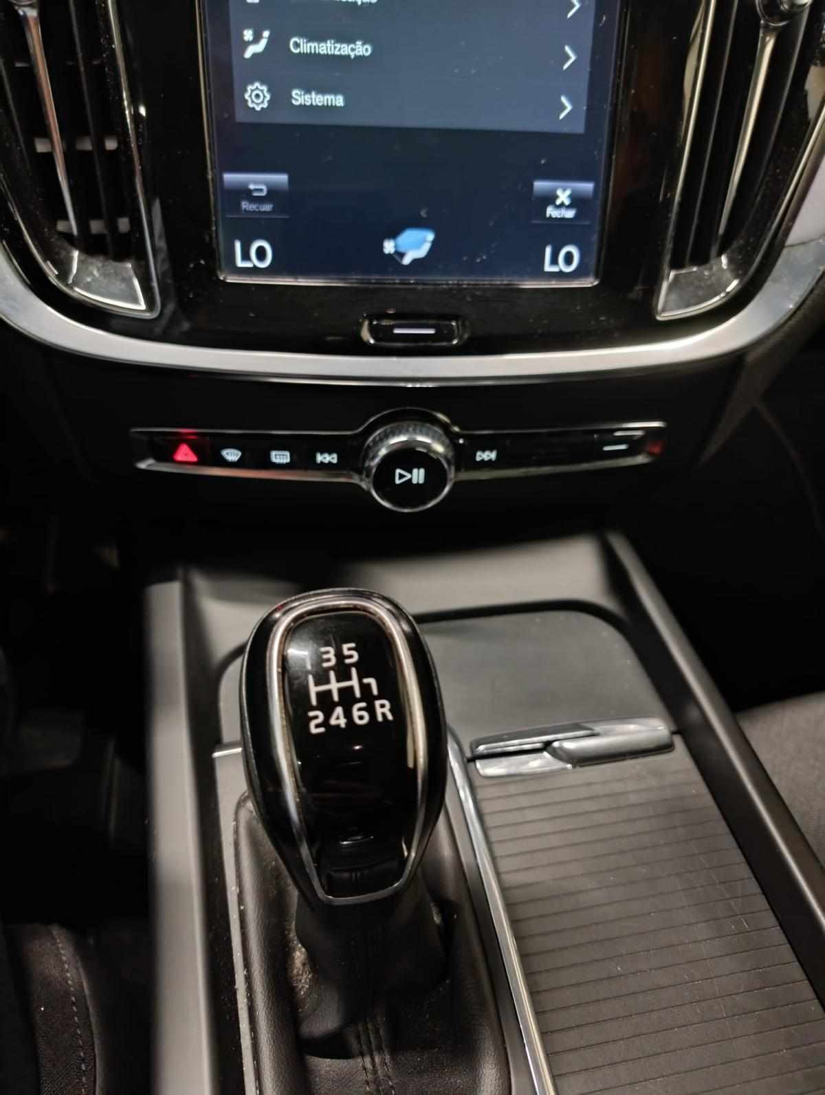 volvo-v60-2018-diesel-1969cc
