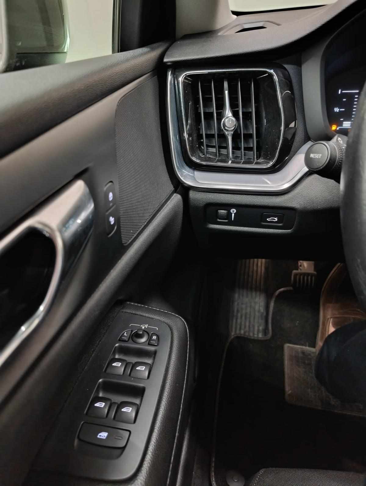 volvo-v60-2018-diesel-1969cc