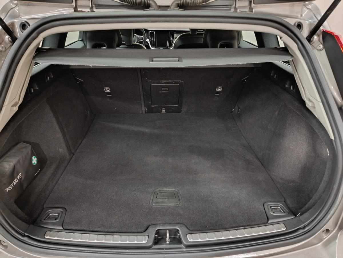 volvo-v60-2018-diesel-1969cc
