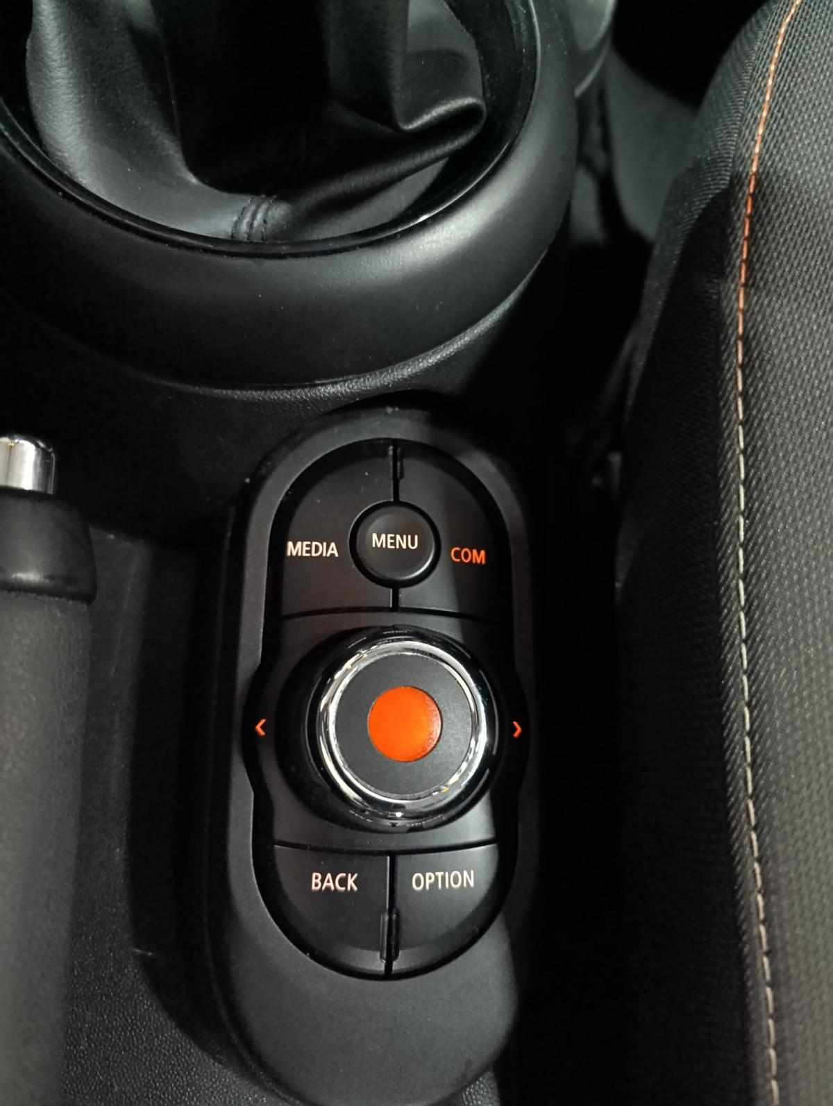 mini-hatch-d-1-5-2018-diesel-1496cc