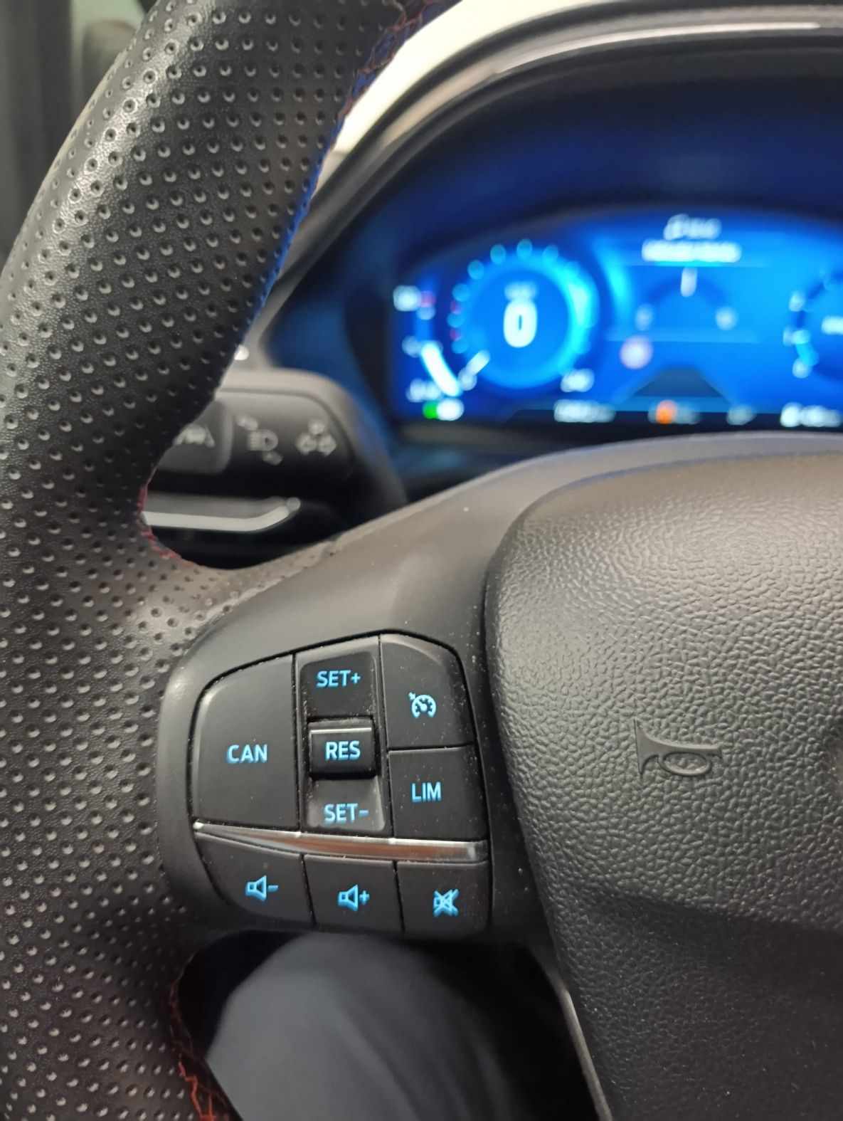 ford-puma-2024-hibrido-999cc