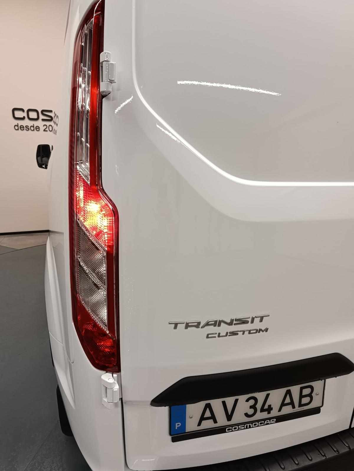 ford-transit-custom-2022-diesel-0cc