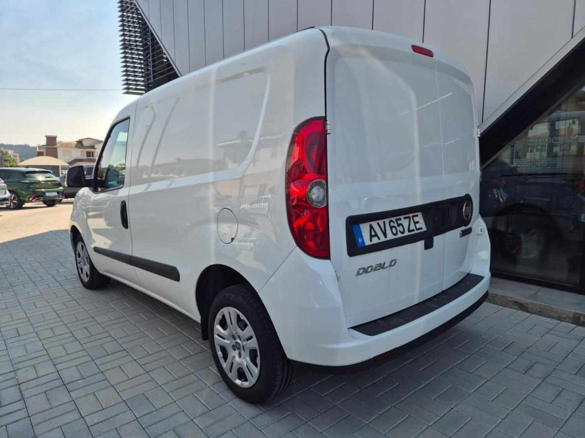 fiat-doblo-2023-diesel-1598cc