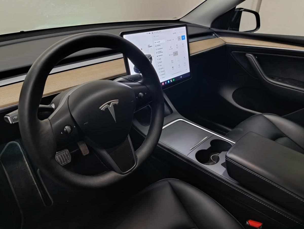 tesla-model-y-2023-eletrico-0cc