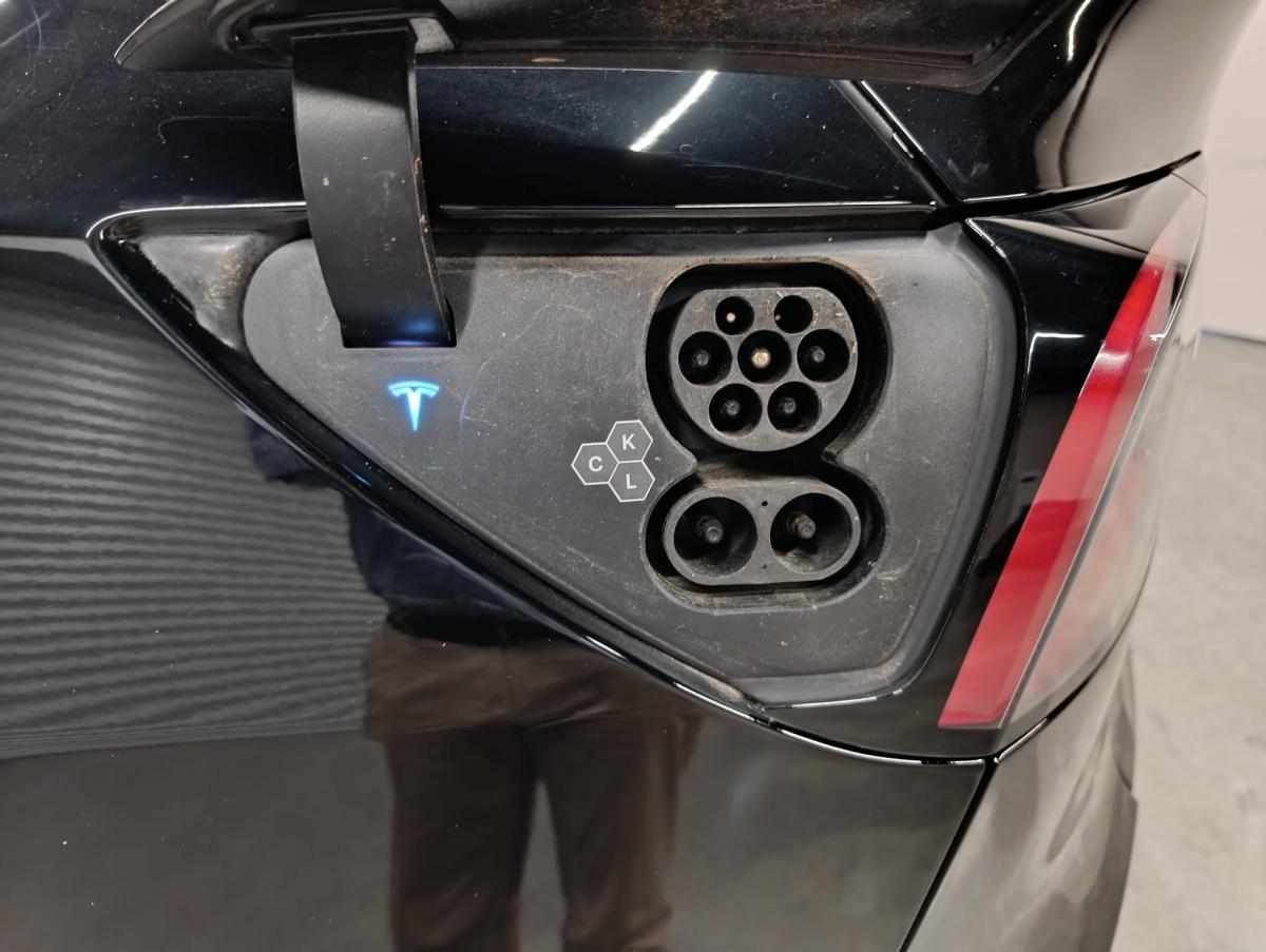 tesla-model-y-2023-eletrico-0cc