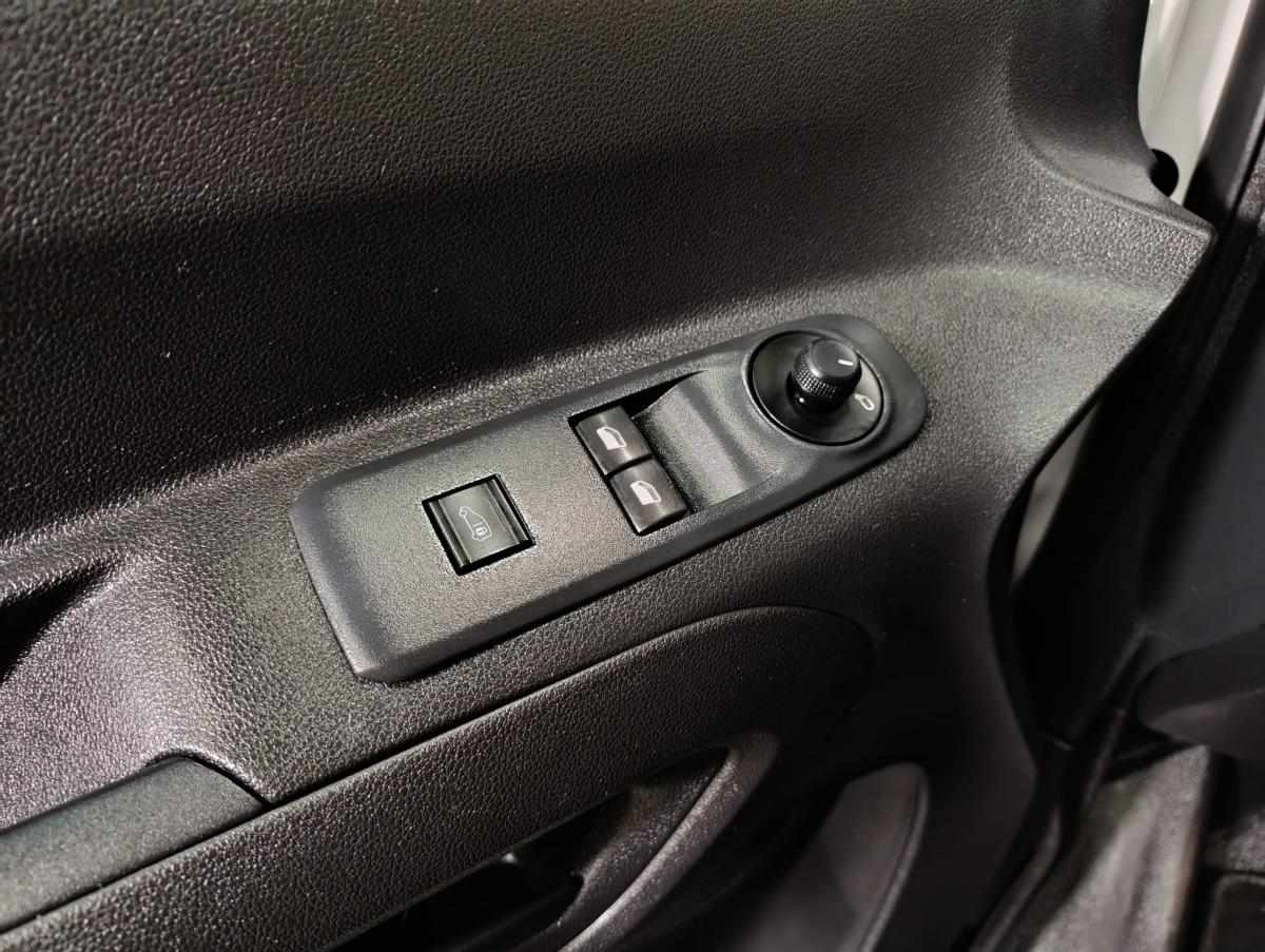 peugeot-partner-2019-diesel-1560cc