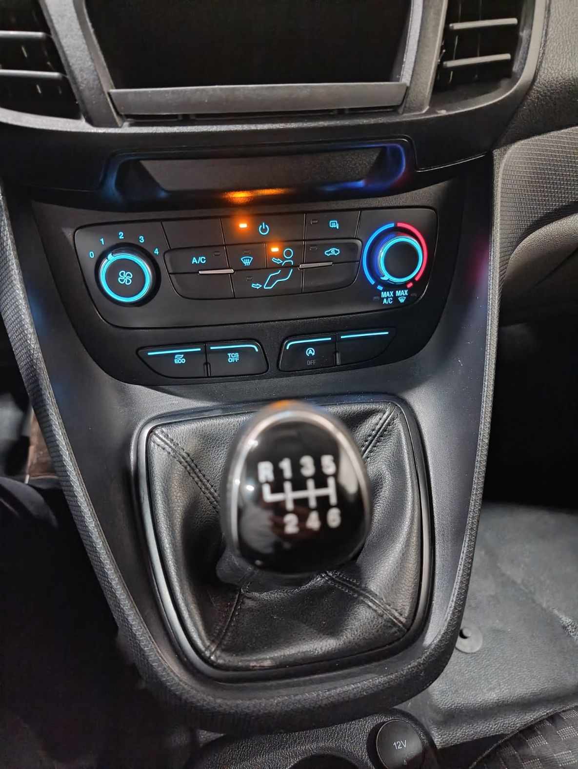 ford-transit-connect-2023-diesel-1499cc