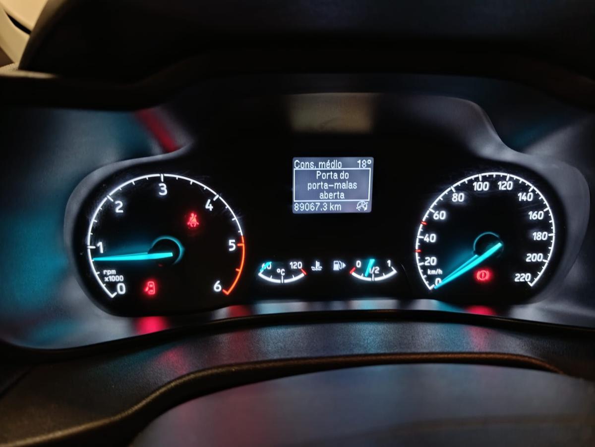 ford-transit-connect-2023-diesel-1499cc