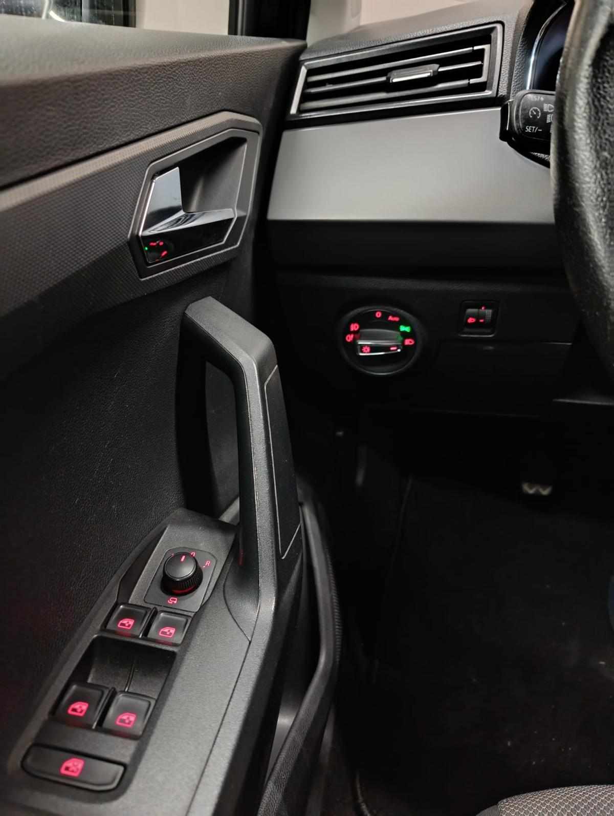 seat-ibiza-2018-gasolina-999cc