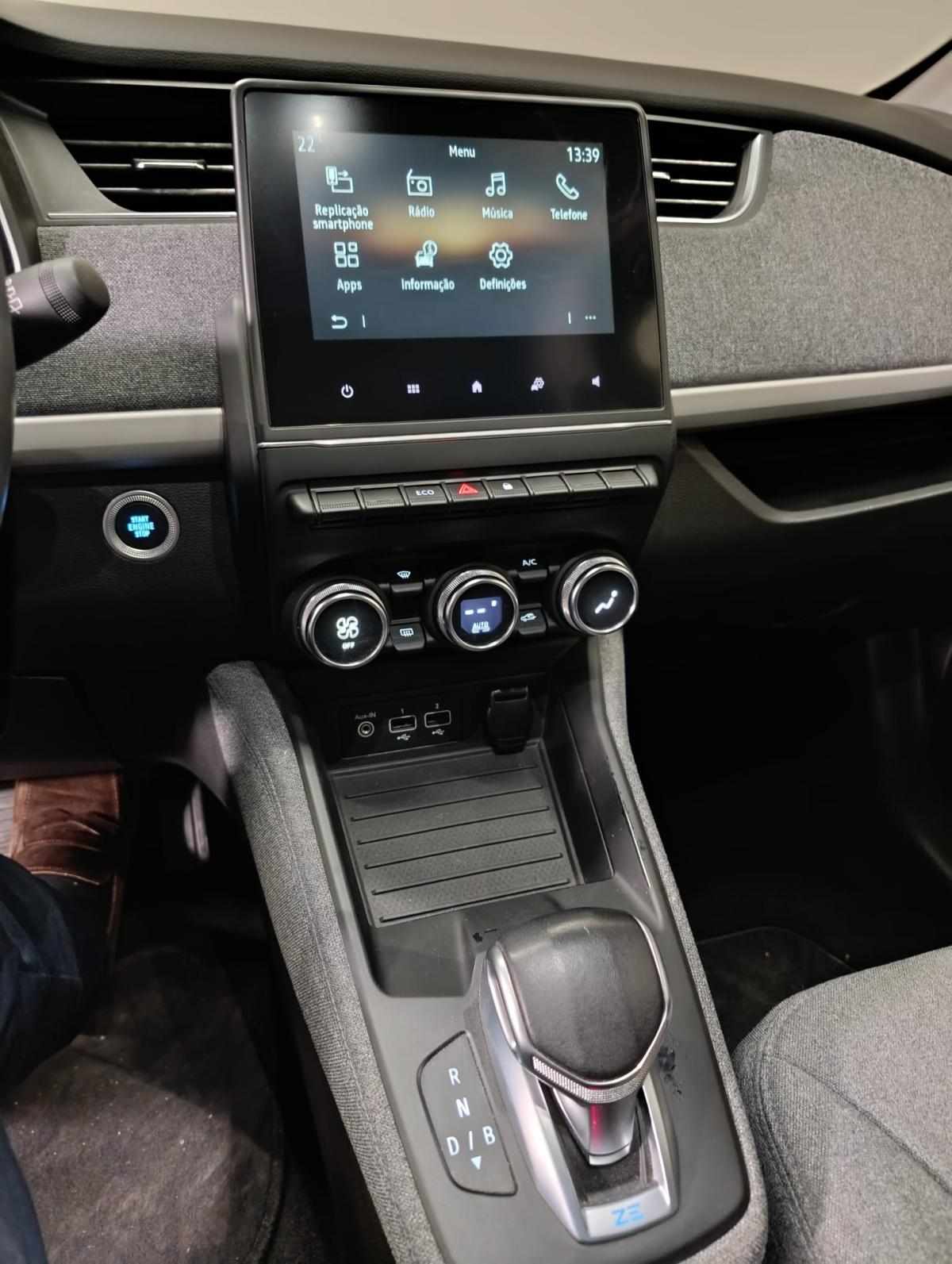 renault-zoe-2021-eletrico-0cc