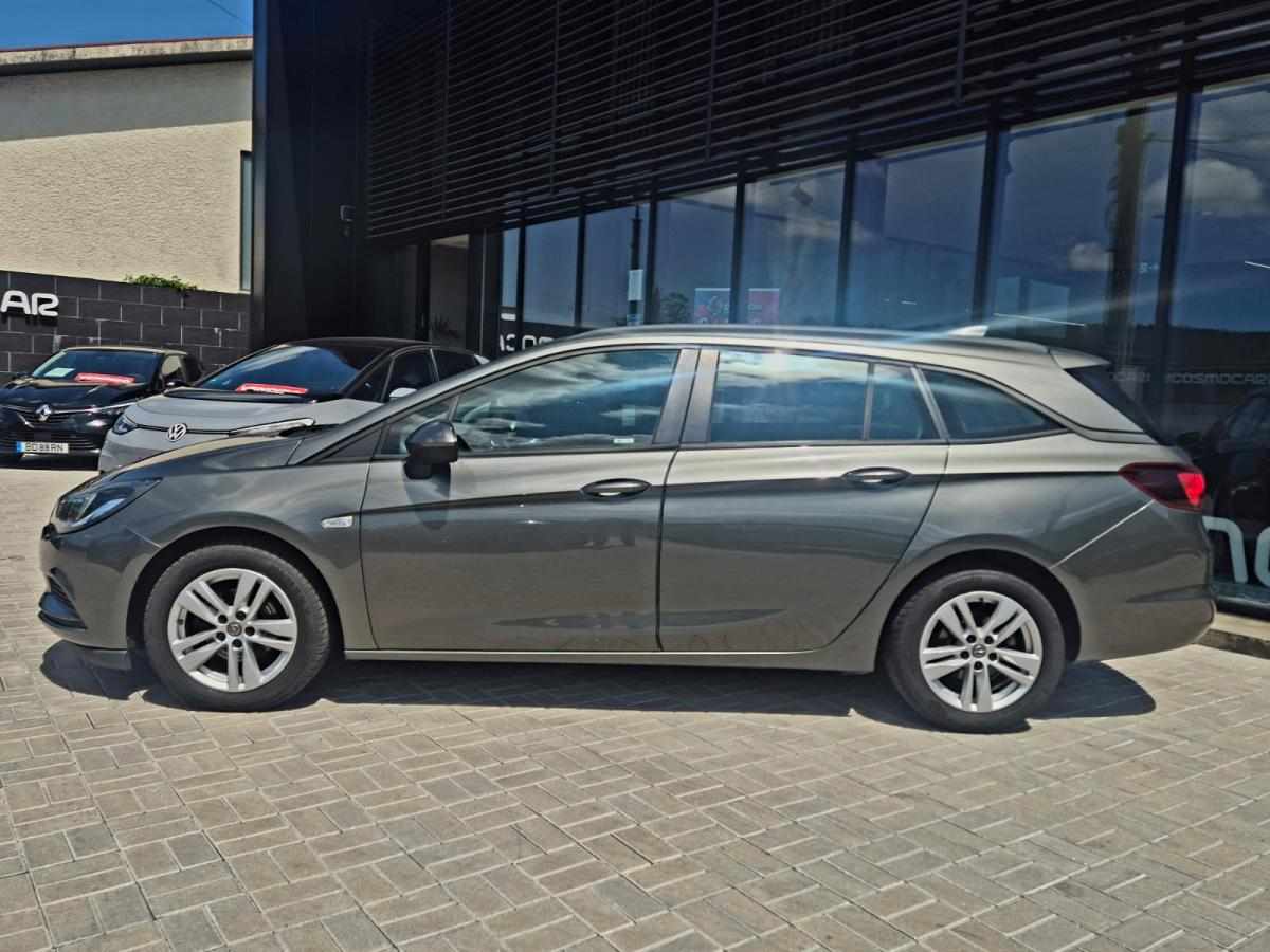 opel-astra-sport-tourer-2018-diesel-1598cc