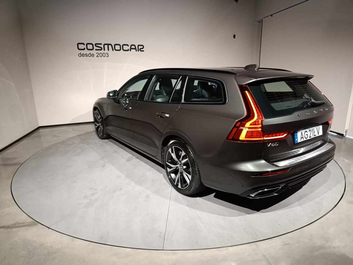 volvo-v60-t6-twin-engine-awd-2021-hibrido-a-gasolina-1969cc