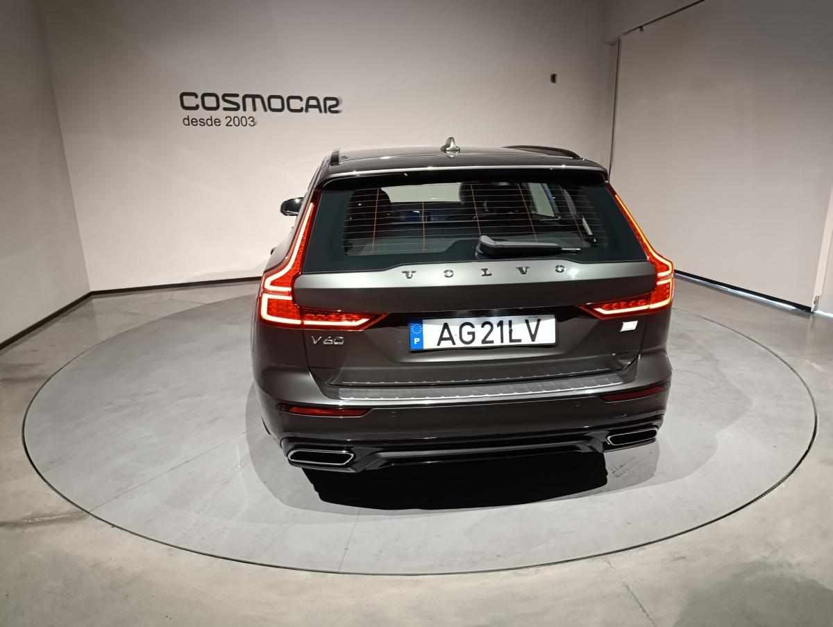 volvo-v60-t6-twin-engine-awd-2021-hibrido-a-gasolina-1969cc