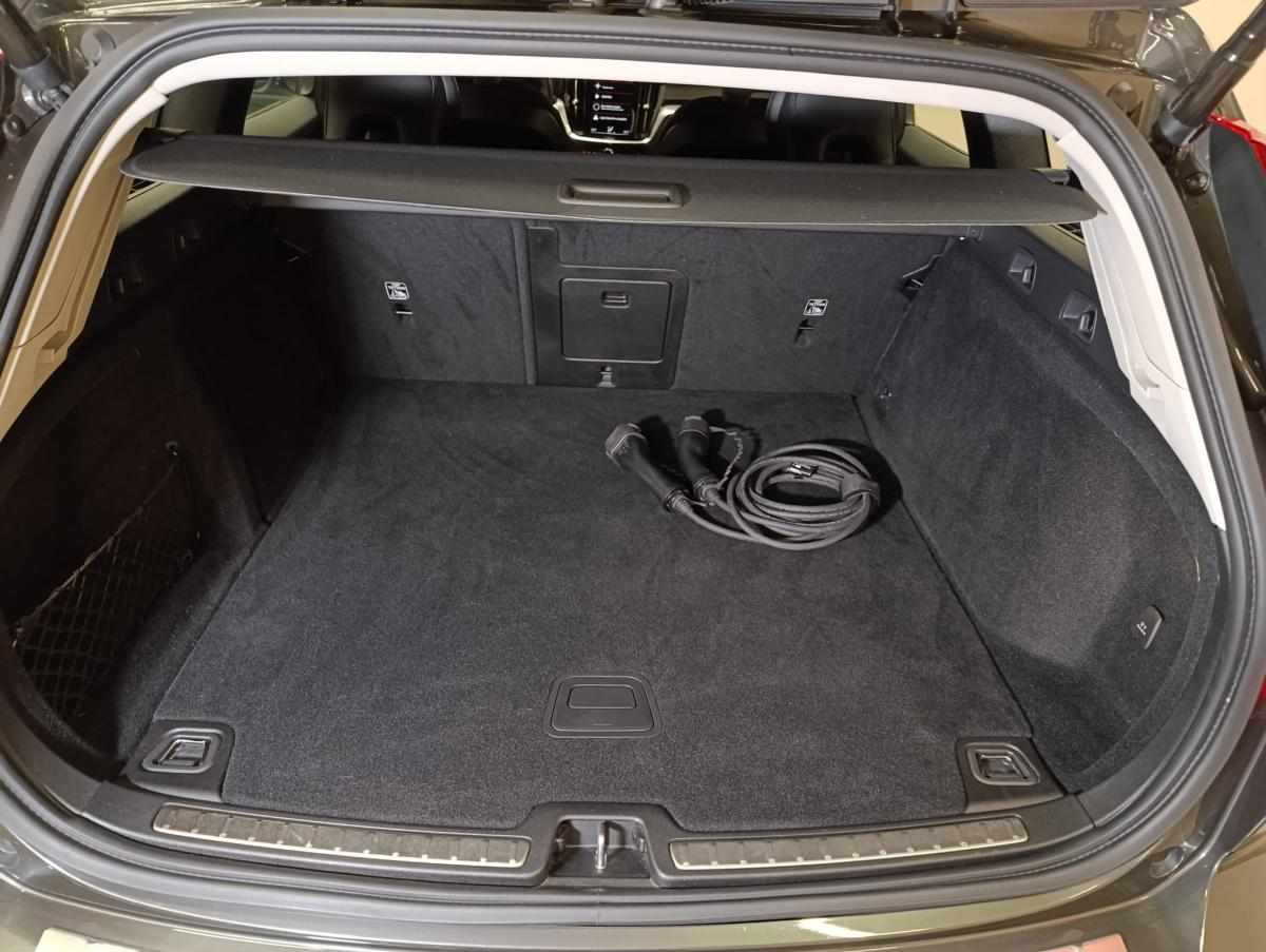 volvo-v60-t6-twin-engine-awd-2021-hibrido-a-gasolina-1969cc