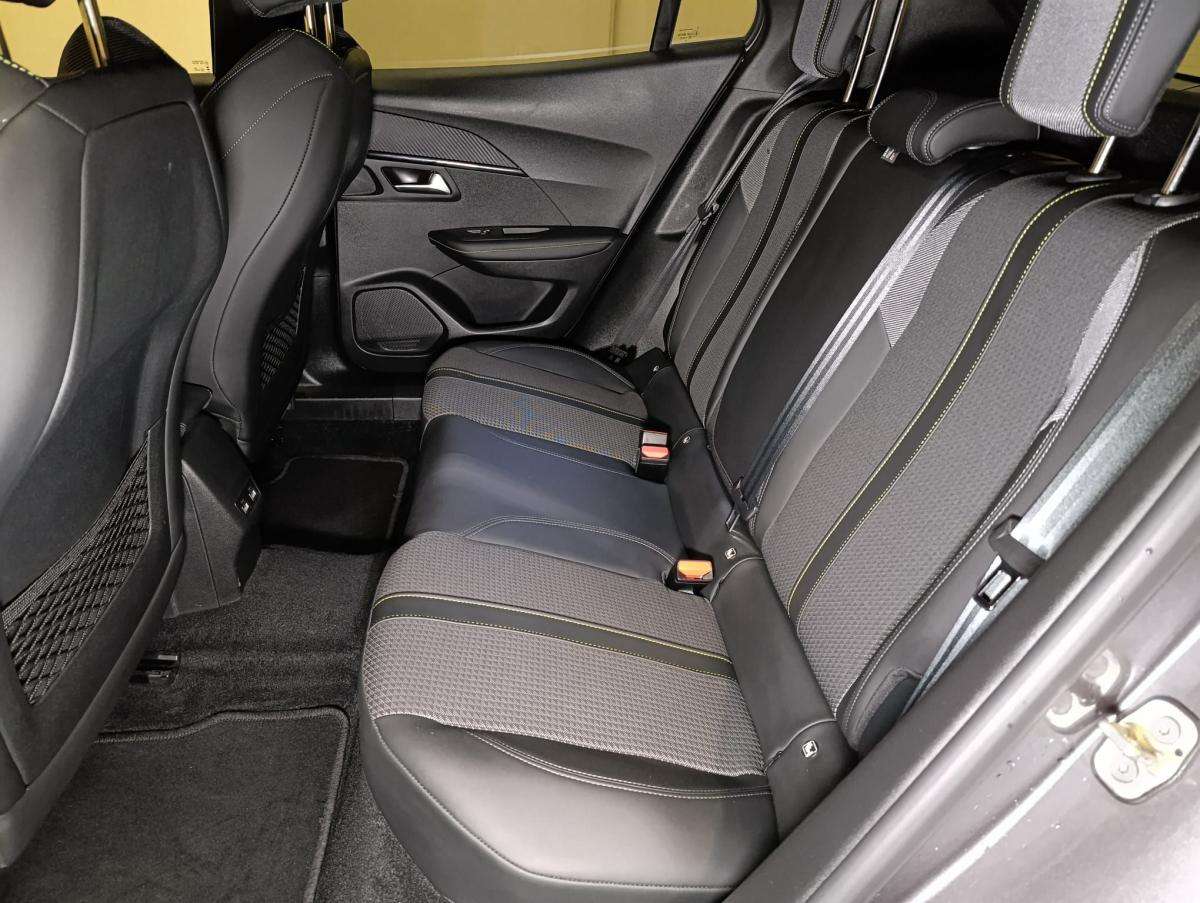 peugeot-2008-2023-diesel-1499cc