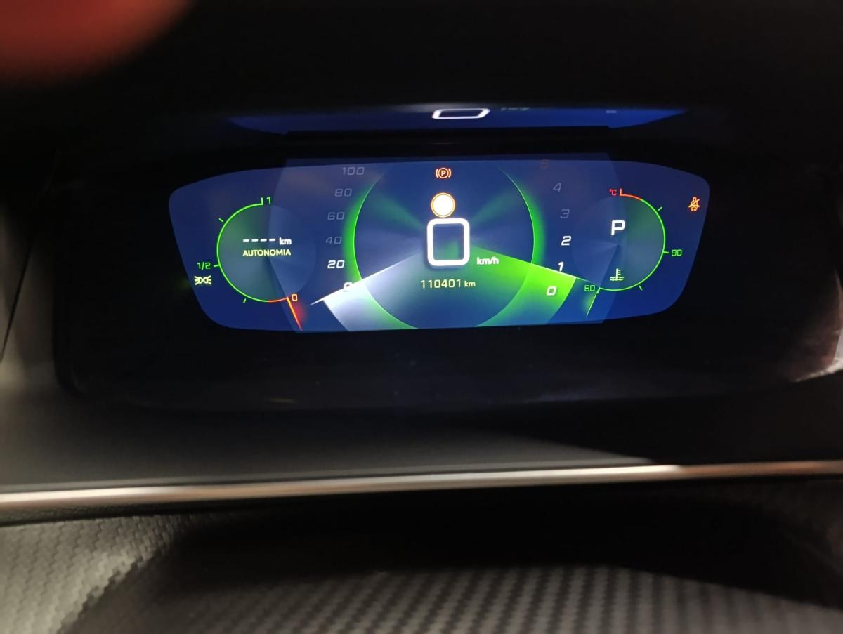 peugeot-2008-2023-diesel-1499cc
