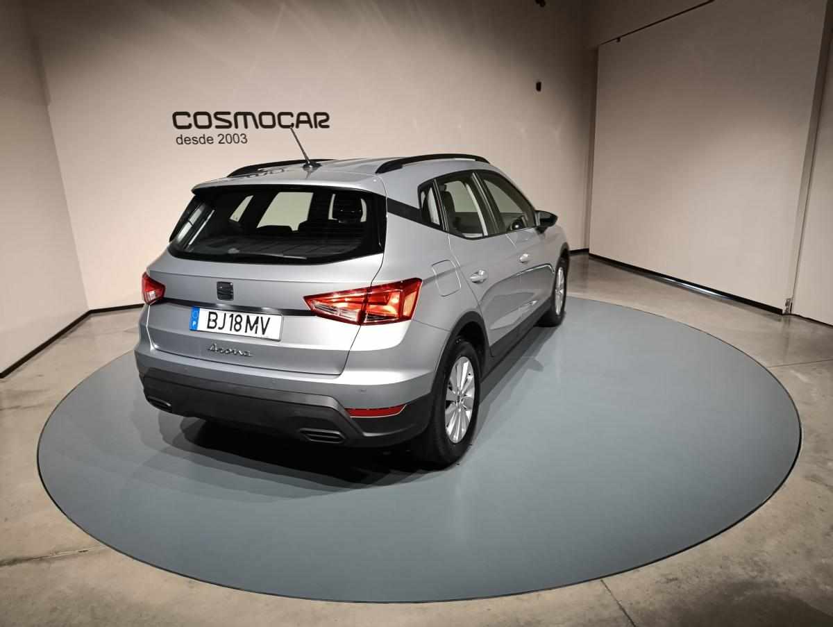 seat-arona-2023-gasolina-999cc