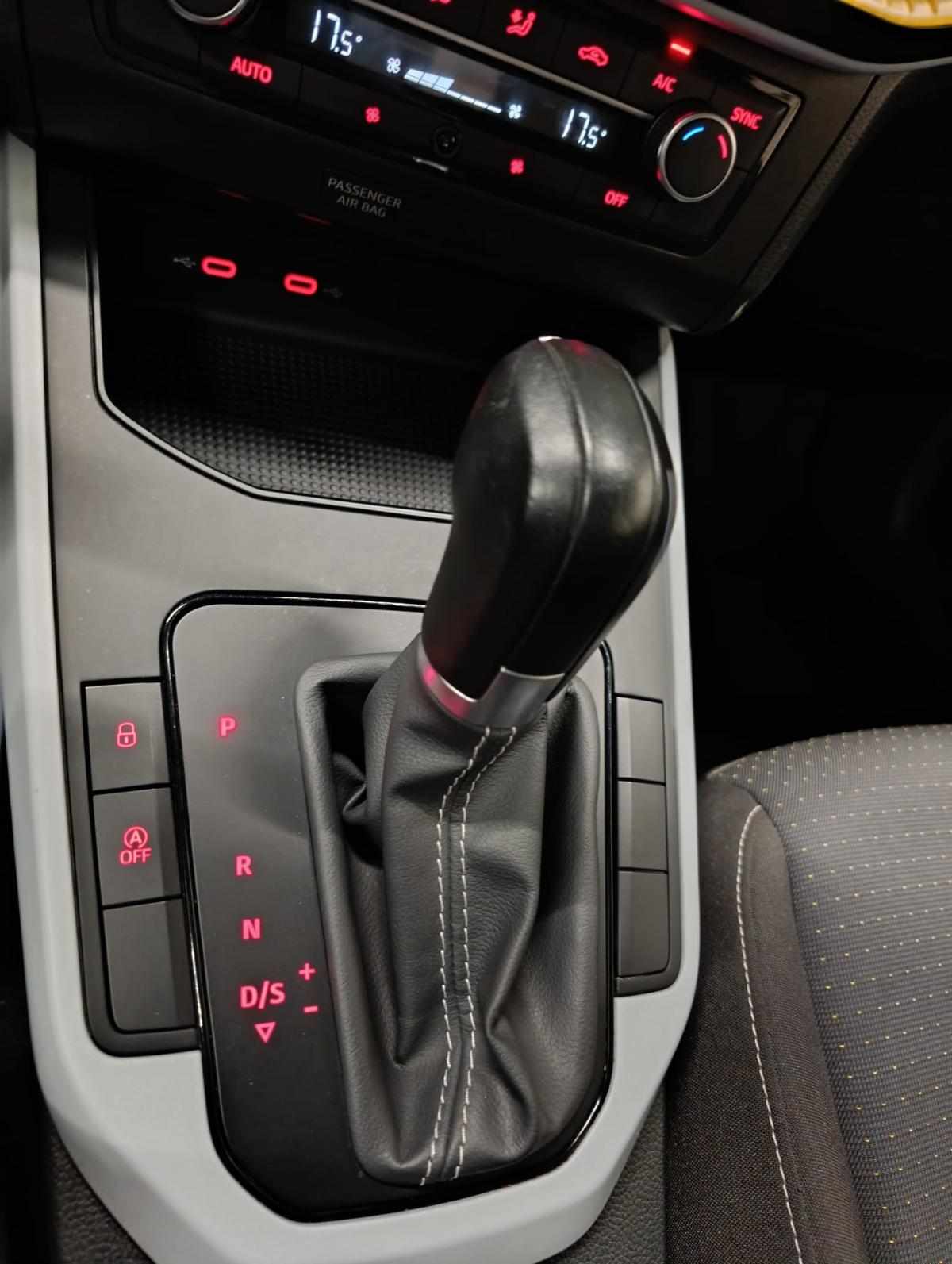 seat-arona-2023-gasolina-999cc