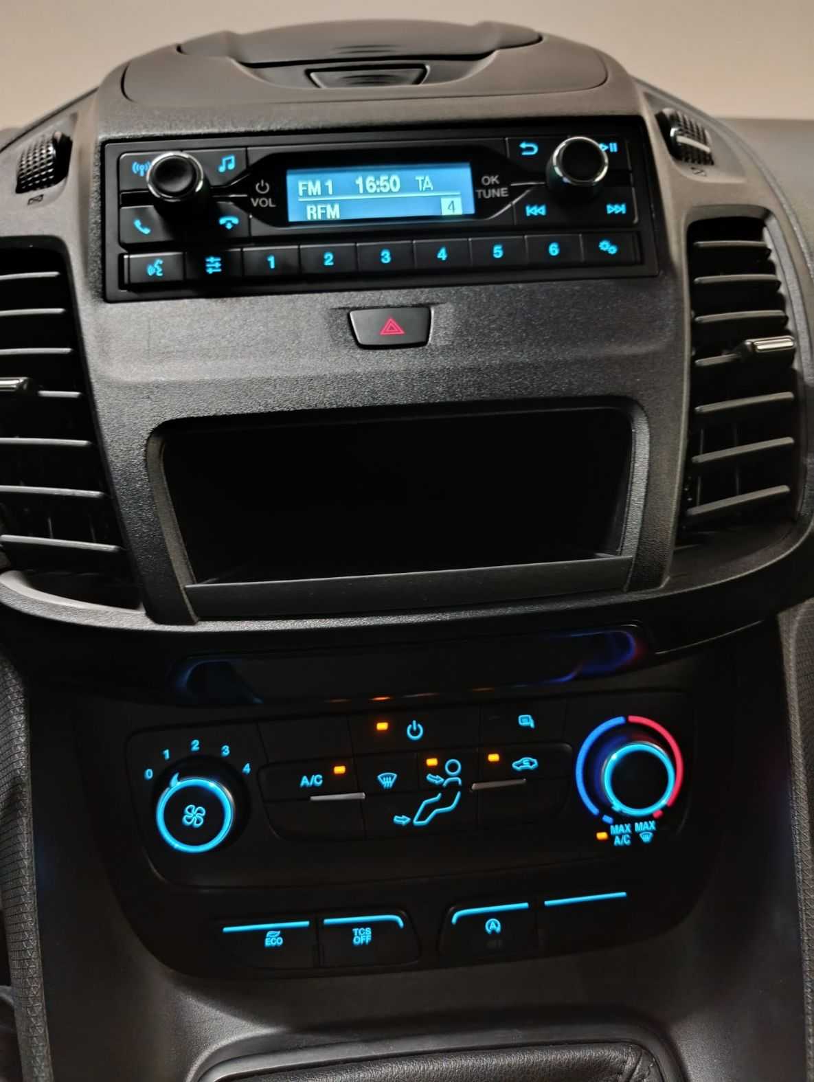 ford-transit-connect-2023-diesel-1499cc