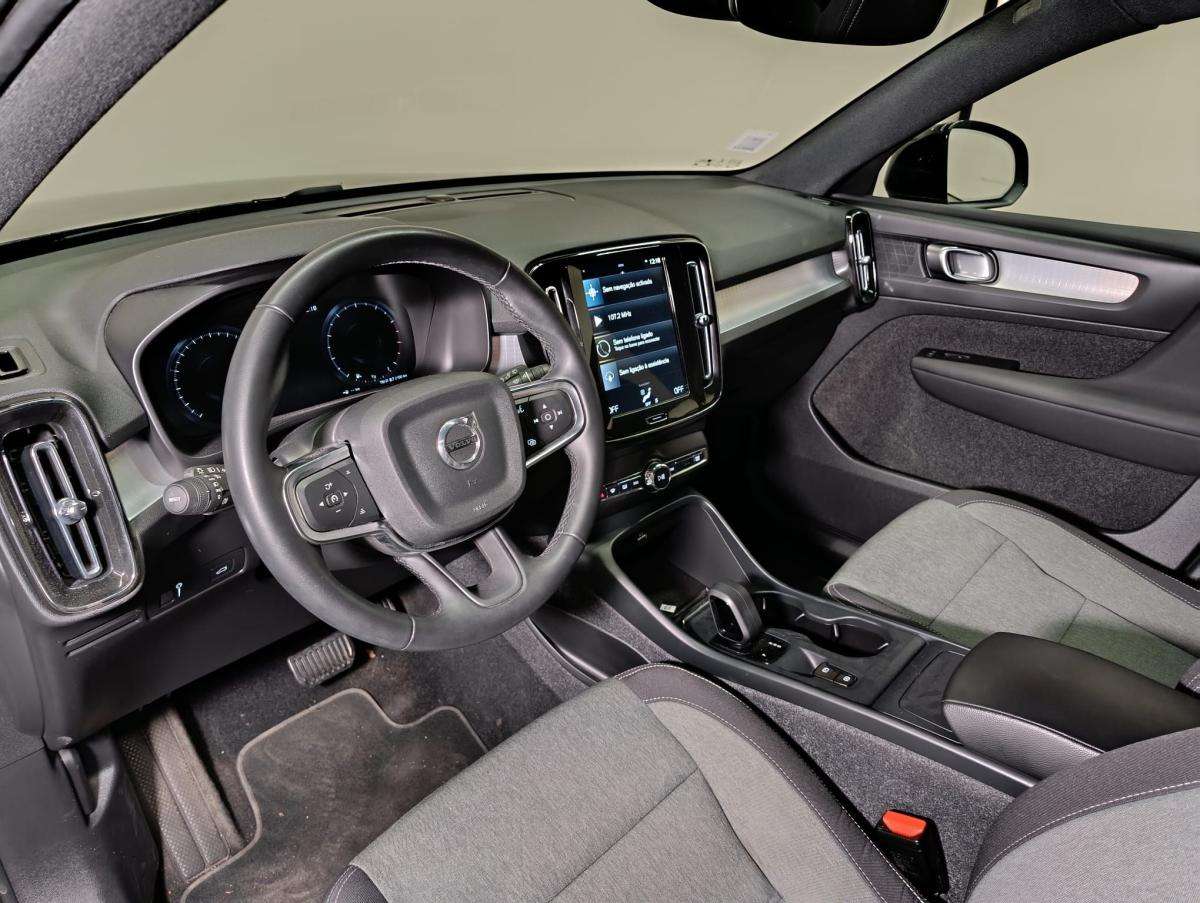 volvo-xc40-2022-gasolina-1477cc