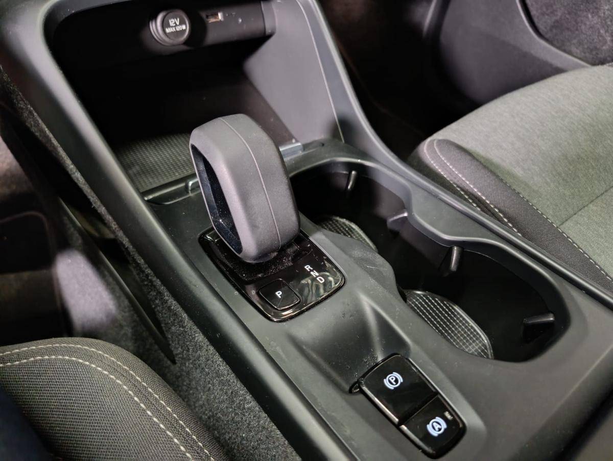 volvo-xc40-2022-gasolina-1477cc