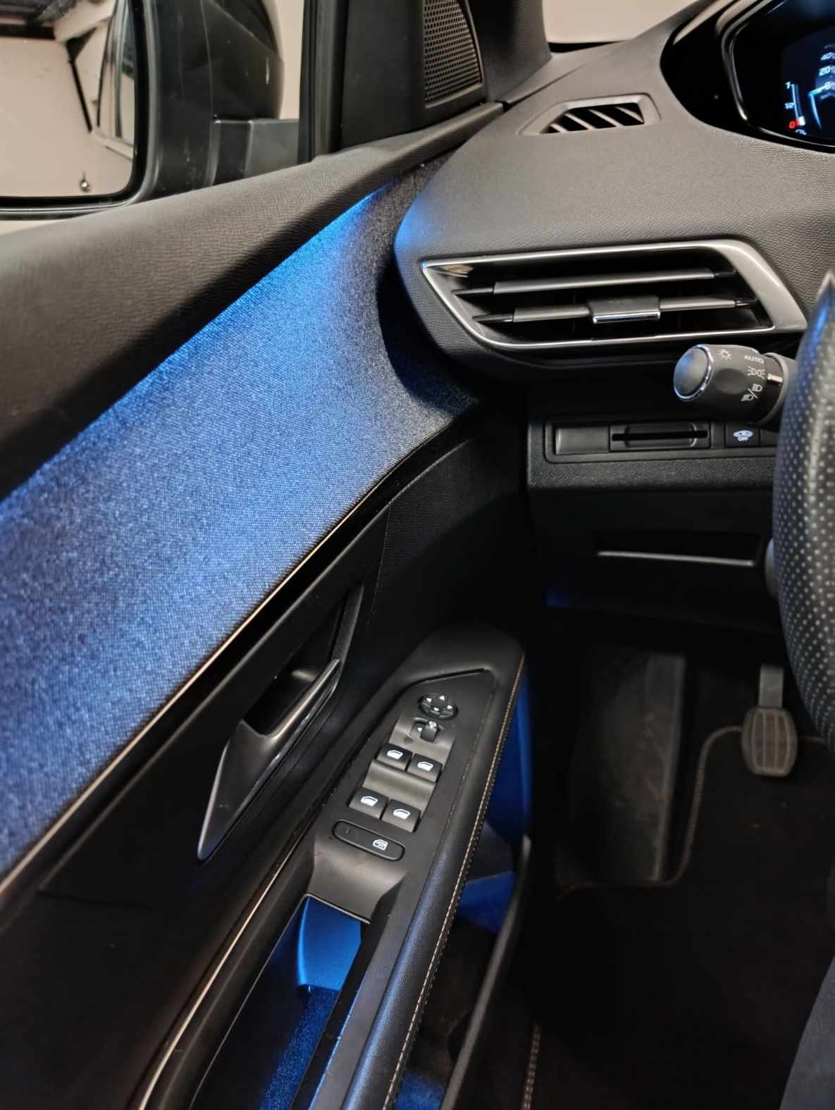 peugeot-3008-2020-diesel-1499cc