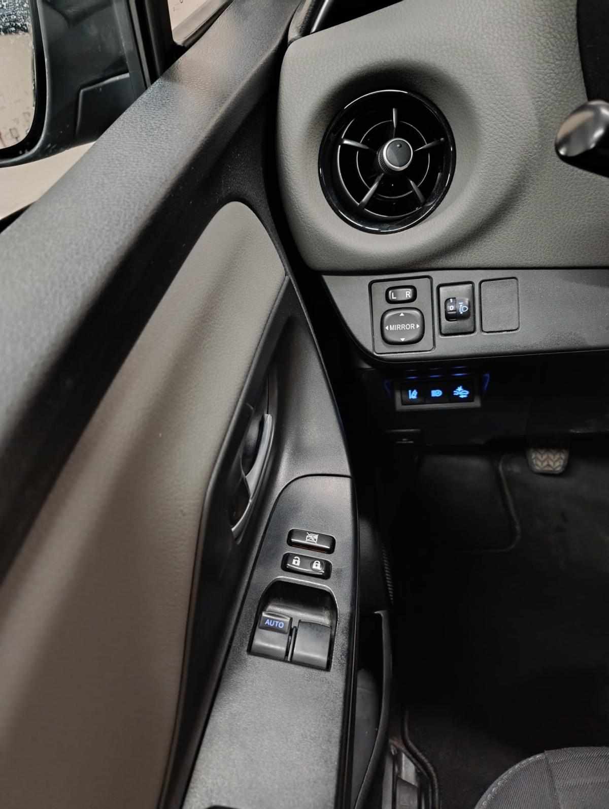 toyota-yaris-2020-gasolina-998cc