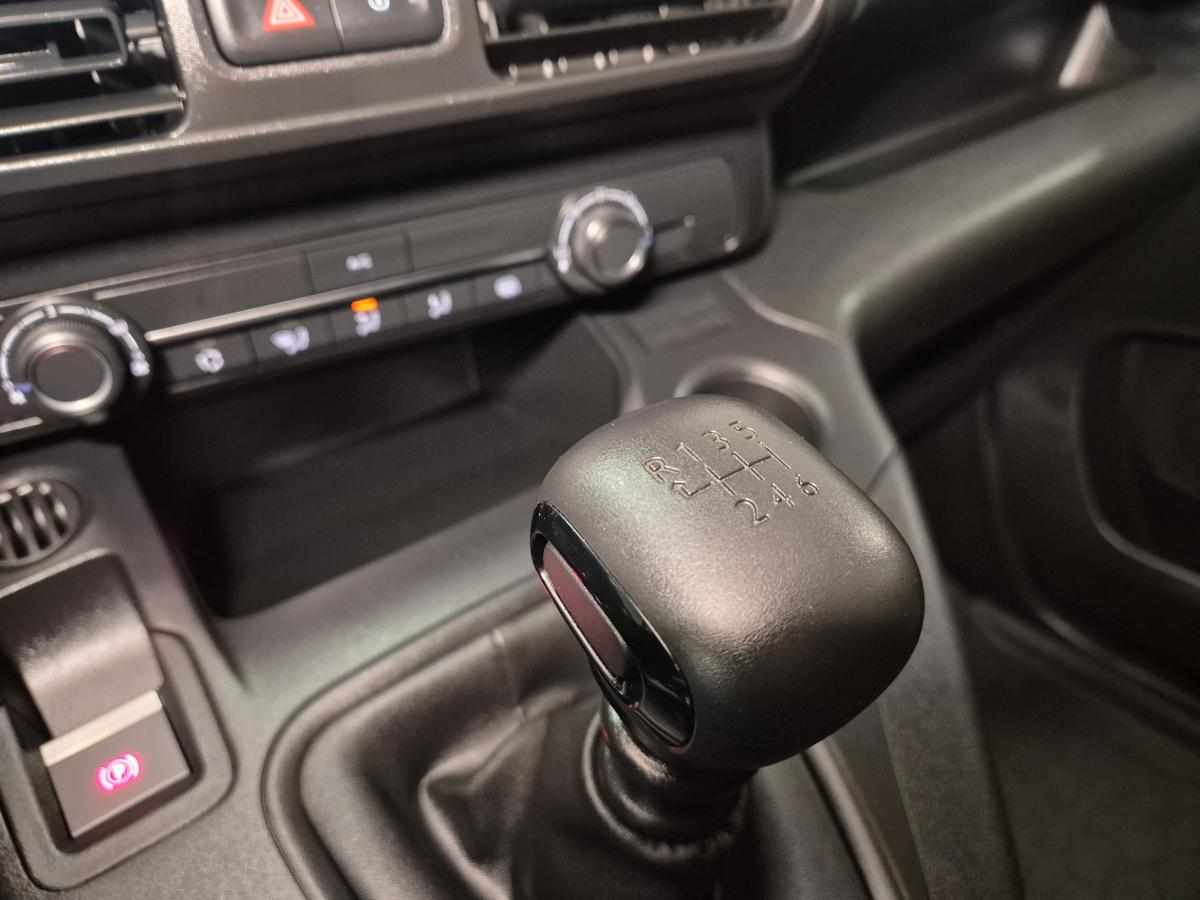opel-combo-2023-diesel-1499cc